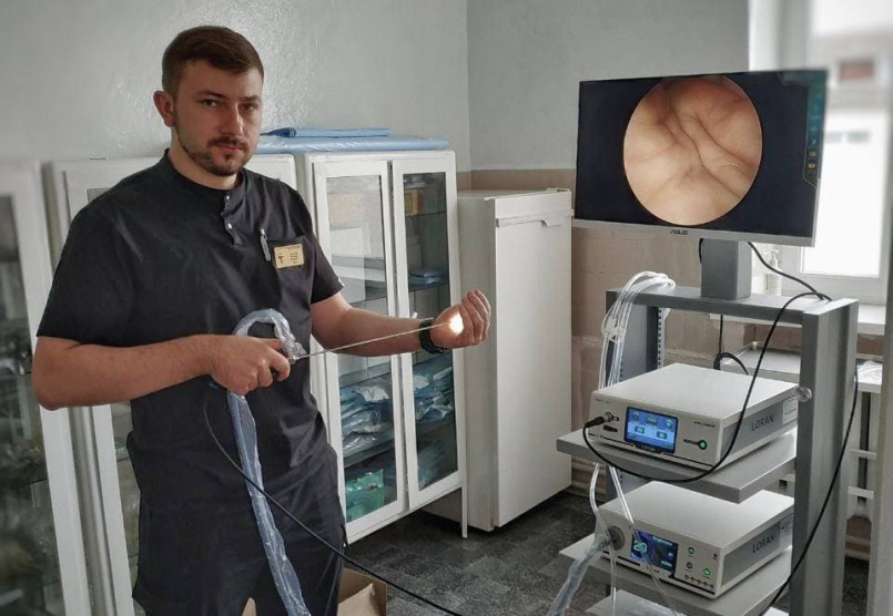 Вітаємо лікарню Волинської області з установкою ендоскопічної стійки для цистоскопії